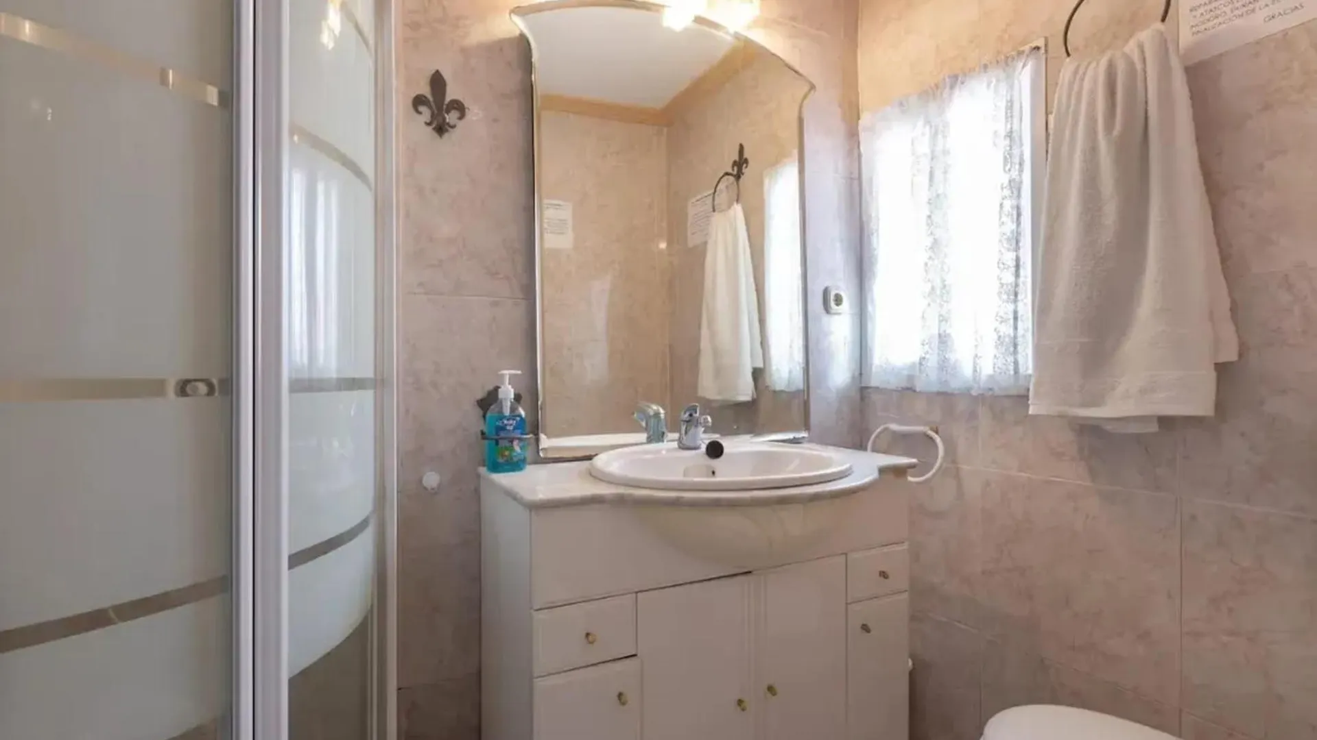 Villa Encanto: Marbella Retreat with Private Pool