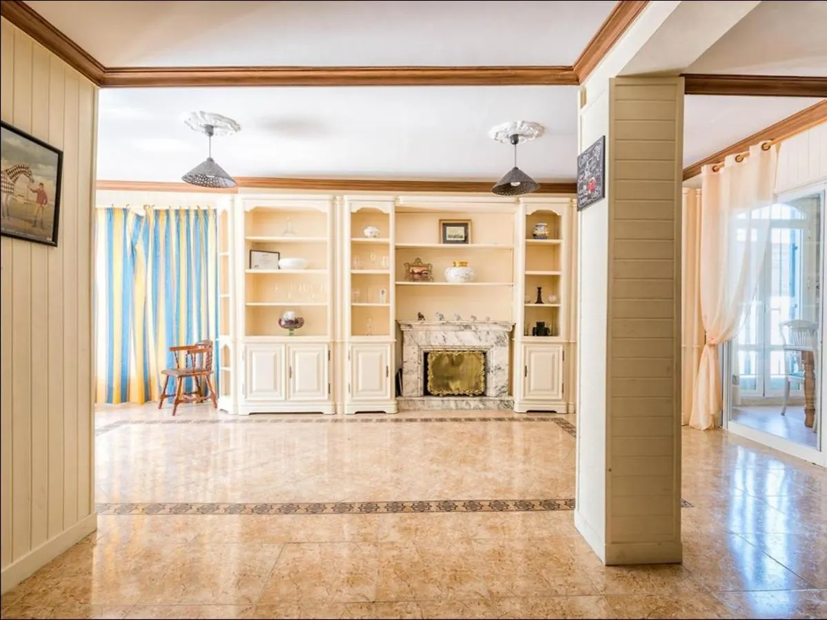 Villa Encanto: Marbella Retreat with Private Pool 0*,
