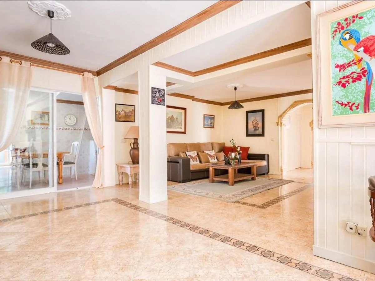 Villa Encanto: Marbella Retreat with Private Pool Spain